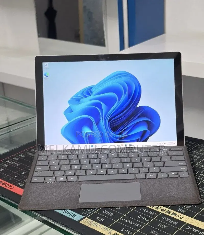 New Laptop Microsoft Surface Pro 7 32GB Intel Core i7 SSD 1T