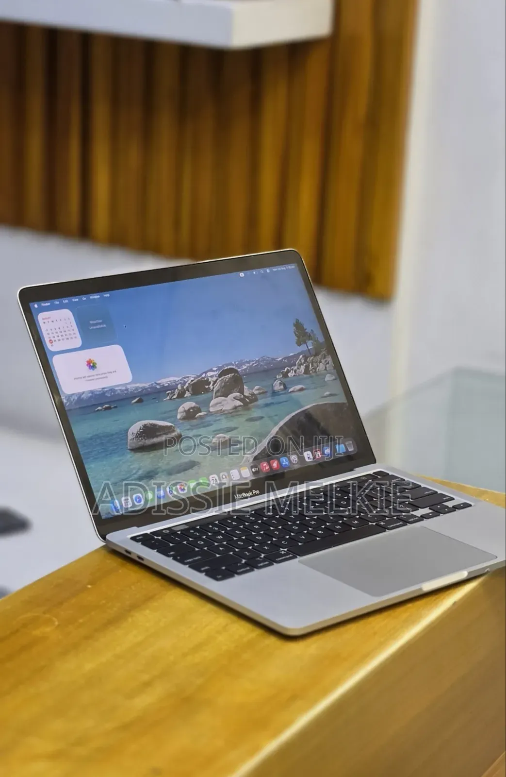 New Laptop Apple MacBook 2020 32GB Intel Core i7 SSD 512GB