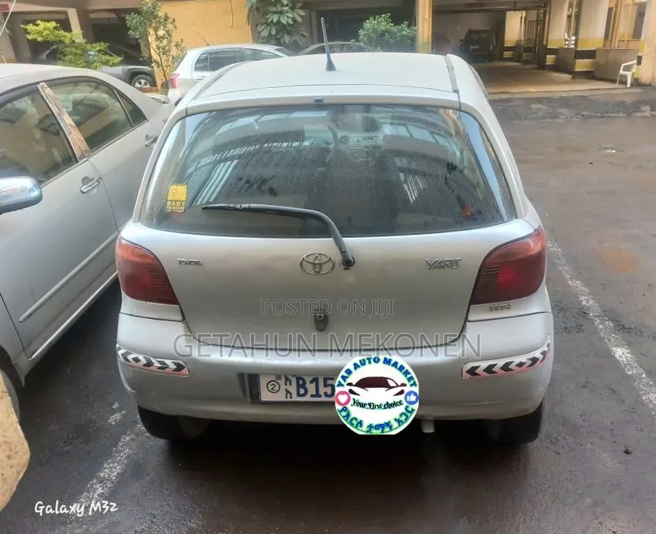 Toyota Yaris 2004 Silver