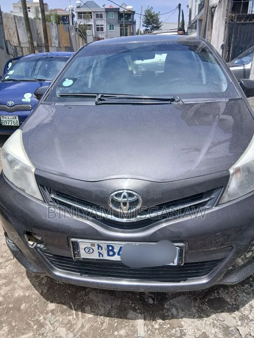 Toyota Yaris 2012 Gray