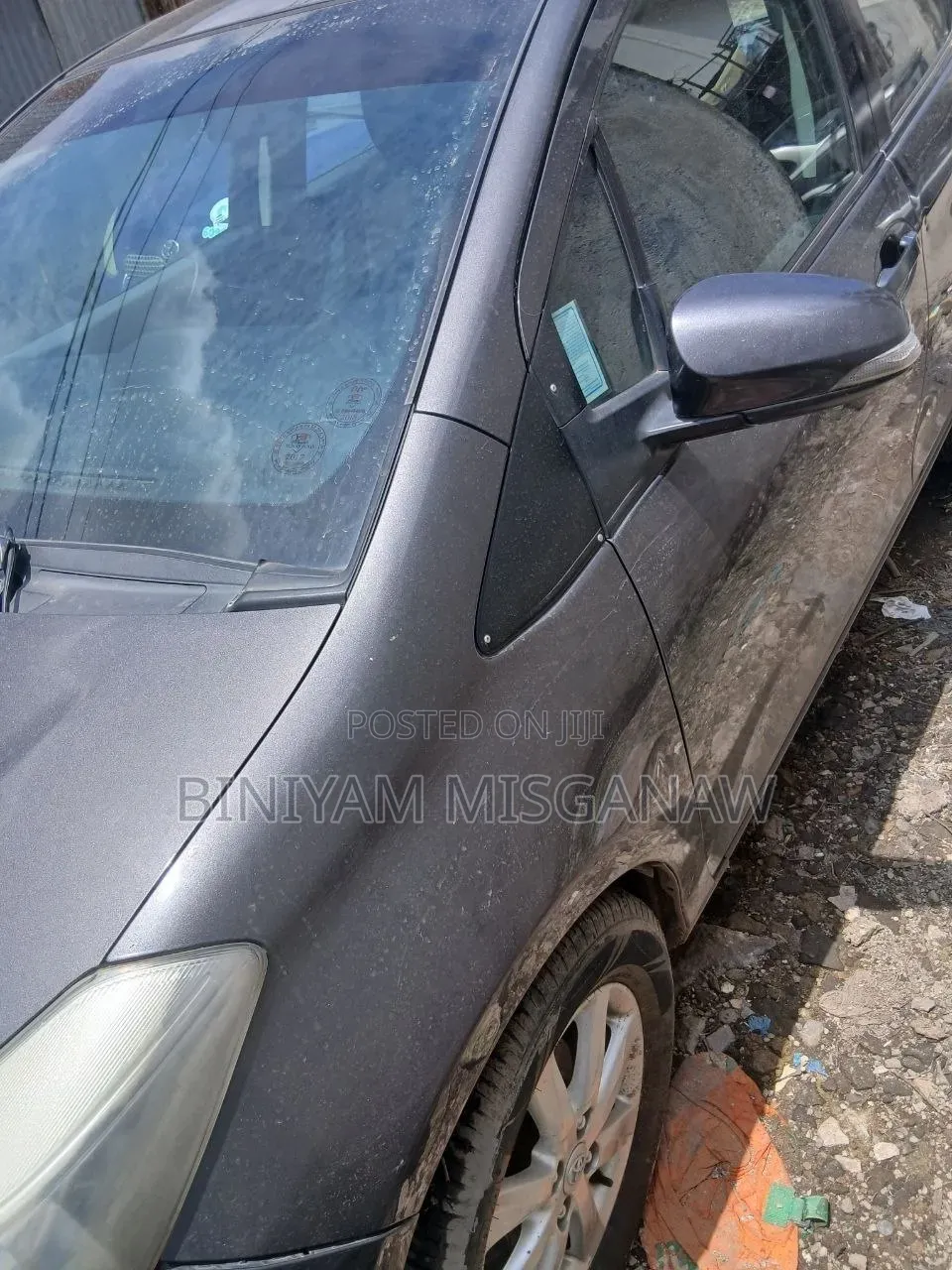 Toyota Yaris 2012 Gray