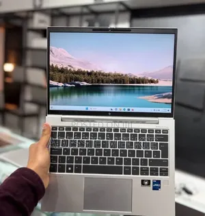 New Laptop HP EliteBook 830 G9 16GB Intel Core i5 SSD 512GB