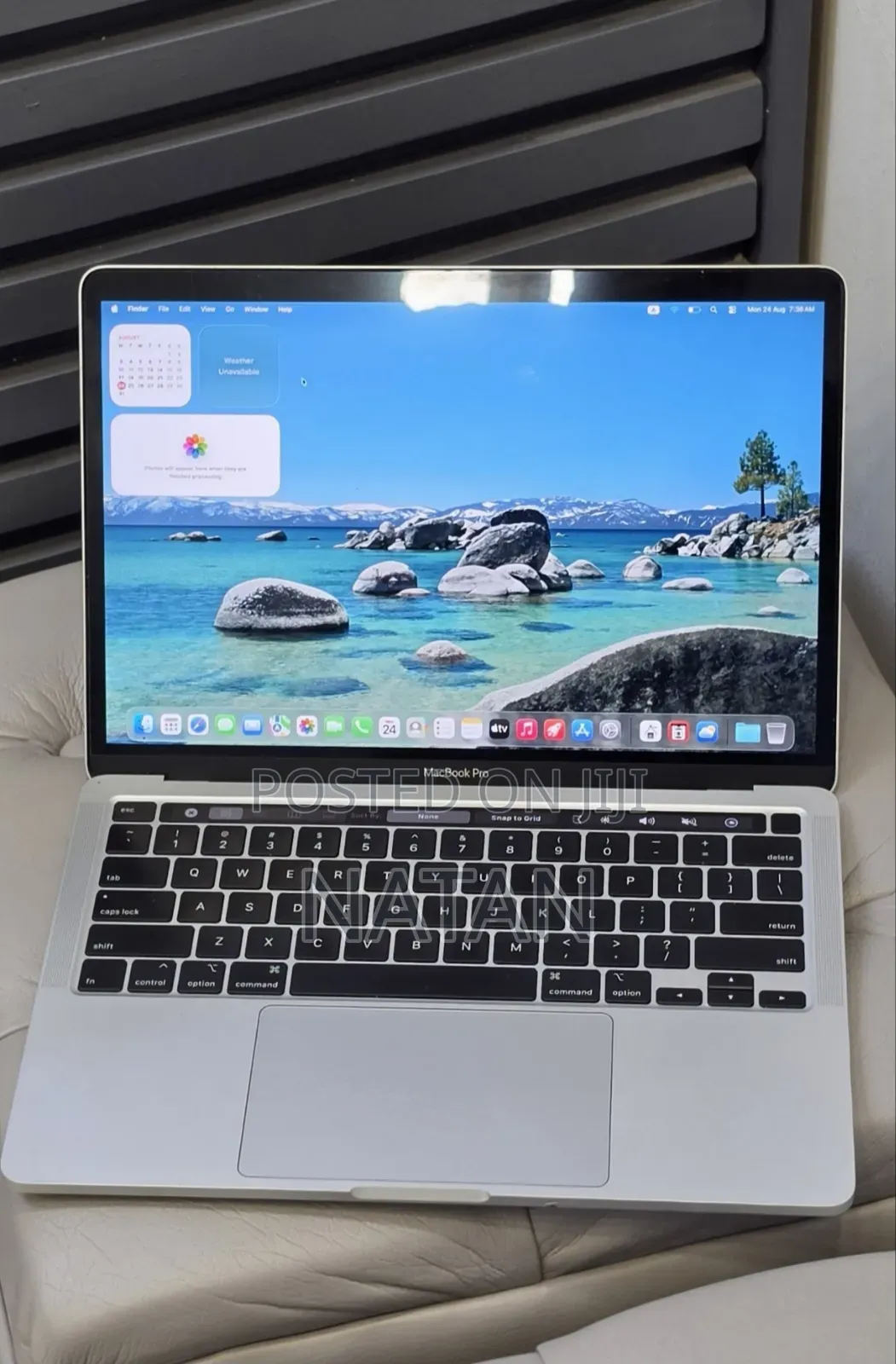New Laptop Apple MacBook Pro 2020 32GB Intel Core i7 SSD 512GB
