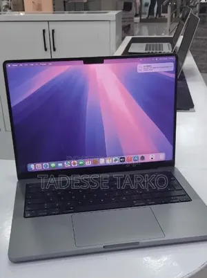 New Laptop Apple MacBook Pro 2021 M1 32GB Apple M1 Pro SSD 1T