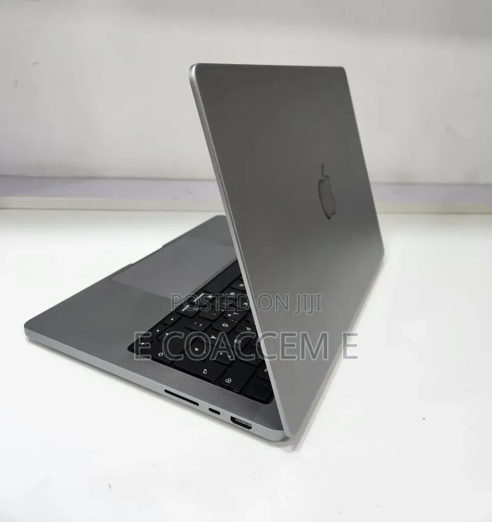 New Laptop Apple MacBook 16GB SSD 512GB