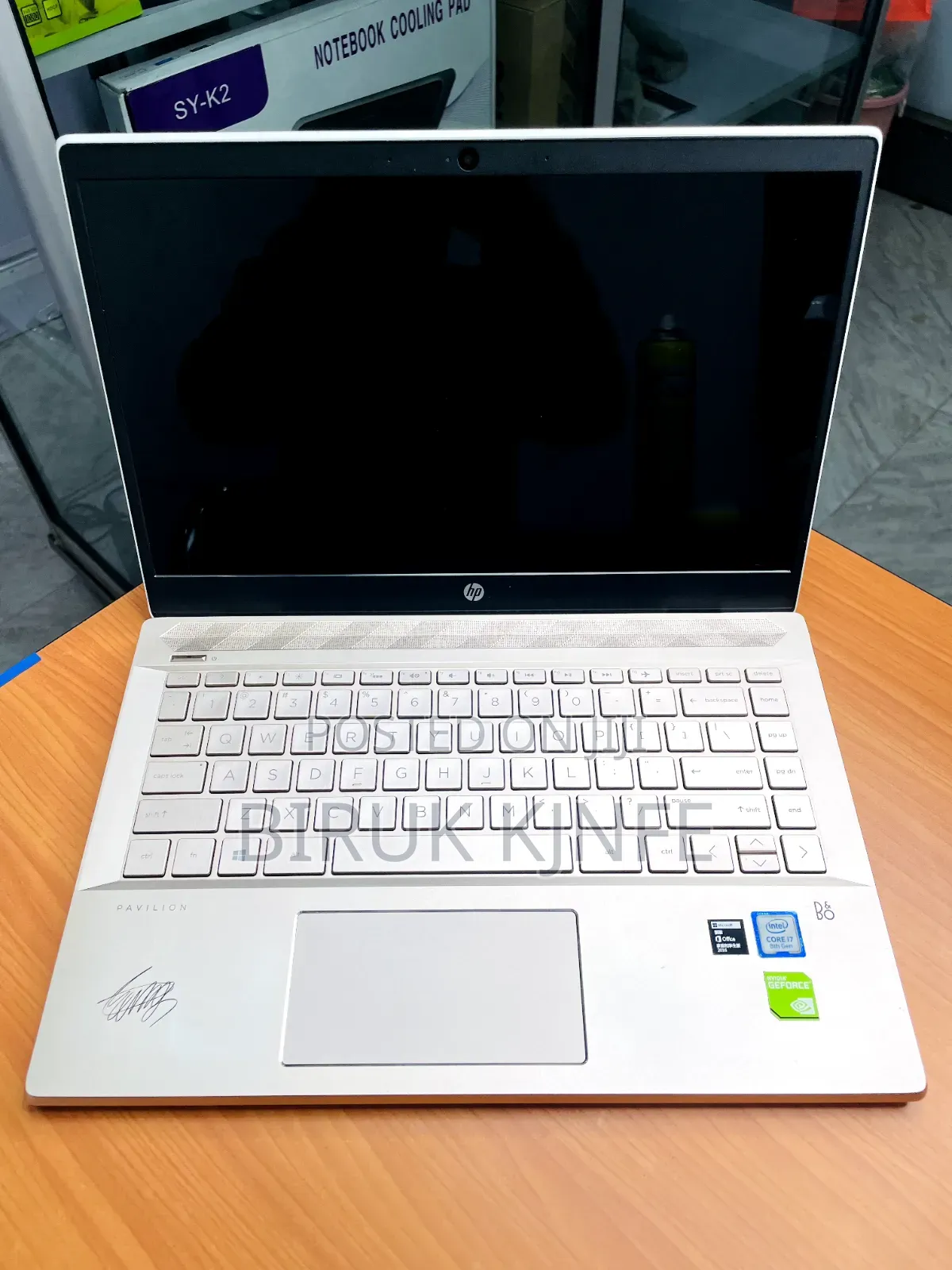 New Laptop HP Pavilion 14 8GB Intel Core i7 SSD 256GB