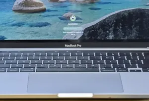 New Laptop Apple MacBook Pro 2020 32GB Intel Core i7 SSD 512GB