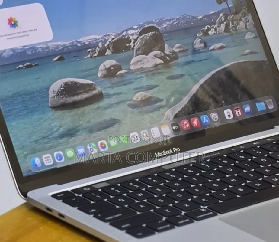 New Laptop Apple MacBook Pro 2020 32GB Intel Core i7 SSD 512GB