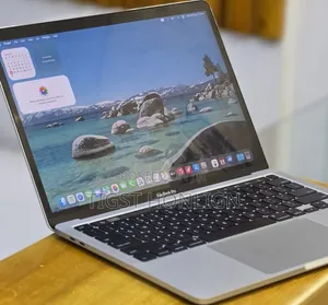Laptop Apple MacBook 2020 32GB Intel Core i7 SSD 512GB