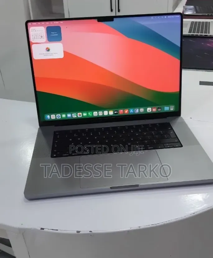 New Laptop Apple MacBook Pro 2021 M1 Max 64GB Apple M1 Max SSD 1T