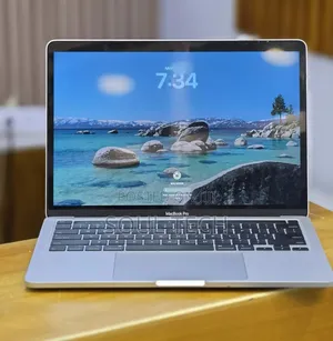 New Laptop Apple MacBook Pro 2020 32GB Intel Core i7 SSD 512GB
