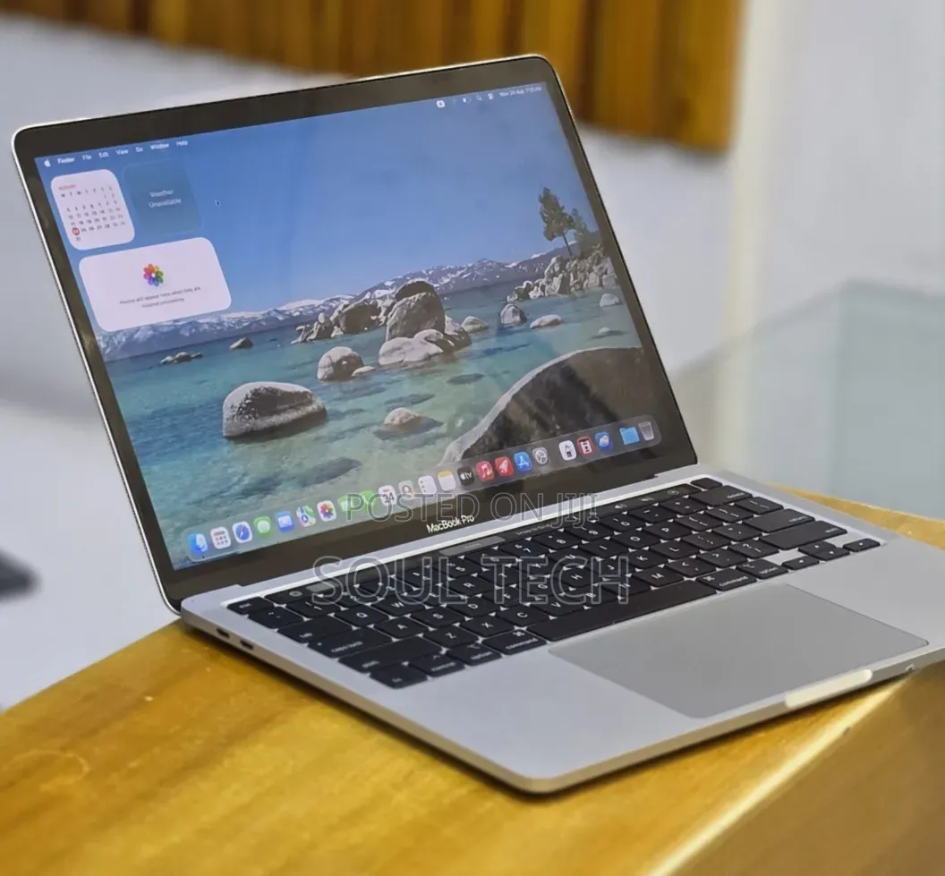 New Laptop Apple MacBook Pro 2020 32GB Intel Core i7 SSD 512GB