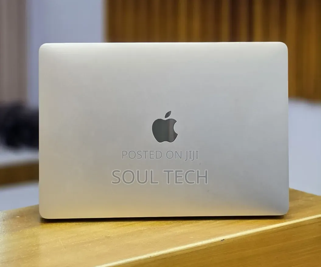 New Laptop Apple MacBook Pro 2020 32GB Intel Core i7 SSD 512GB
