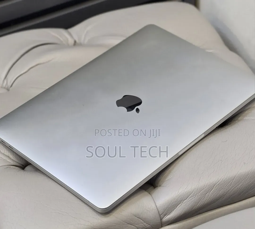 New Laptop Apple MacBook Pro 2020 32GB Intel Core i7 SSD 512GB