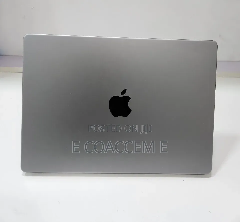 New Laptop Apple MacBook 32GB SSD 1T