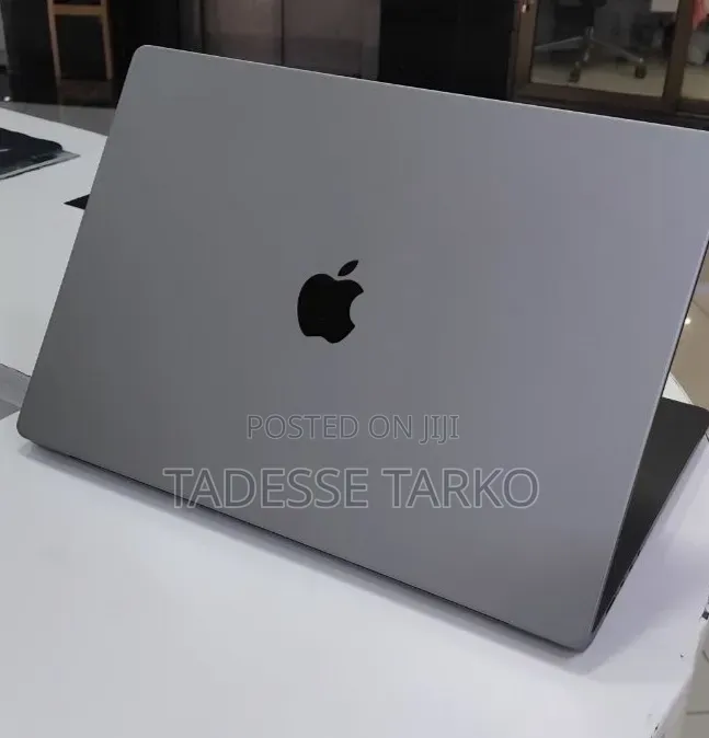 New Laptop Apple MacBook Pro 2021 M1 Max 32GB Apple M1 Max SSD 1T