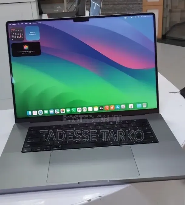New Laptop Apple MacBook Pro 2021 M1 32GB Apple M1 Pro SSD 1T