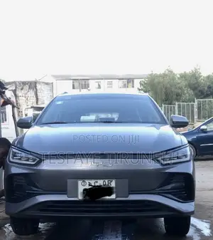 BYD E2 43 kWh 94 hp FWD 2025 Gray