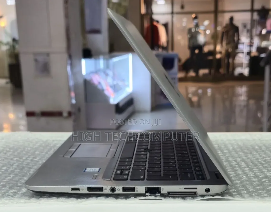 New Laptop HP EliteBook 820 8GB Intel Core i5 HDD 1T