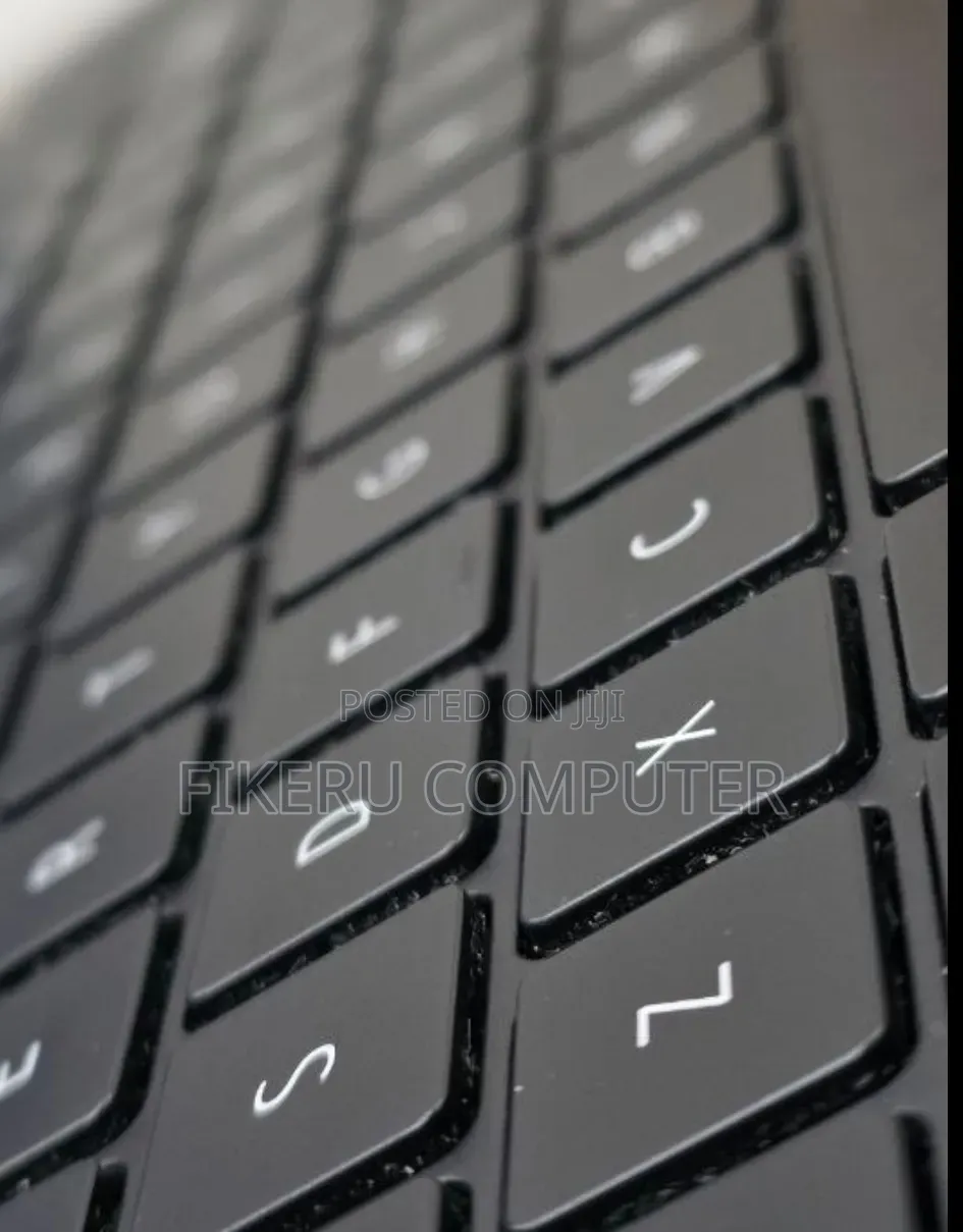 New Laptop Dell Precision 5550 16GB Intel Core i7 SSD 512GB