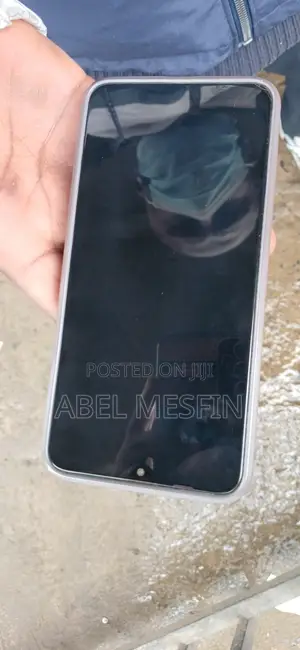 Samsung A10 32 GB Red