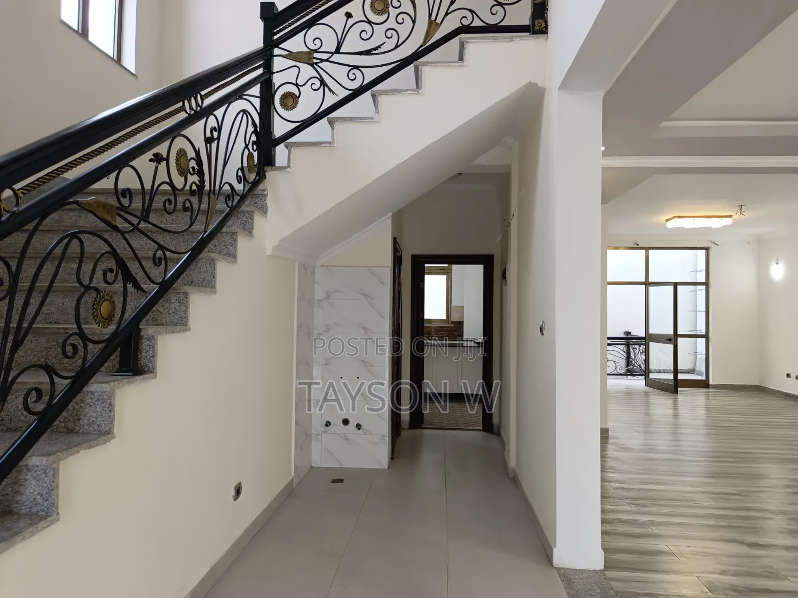 5bdrm House in Addis Ababa Ayat, Bole for sale