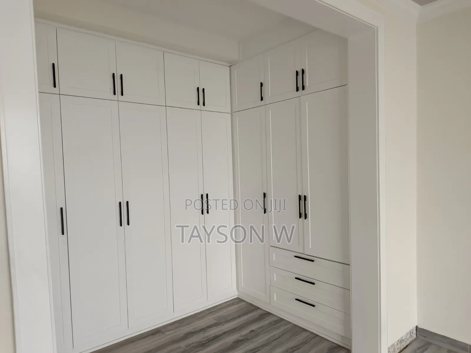 5bdrm House in Addis Ababa Ayat, Bole for sale