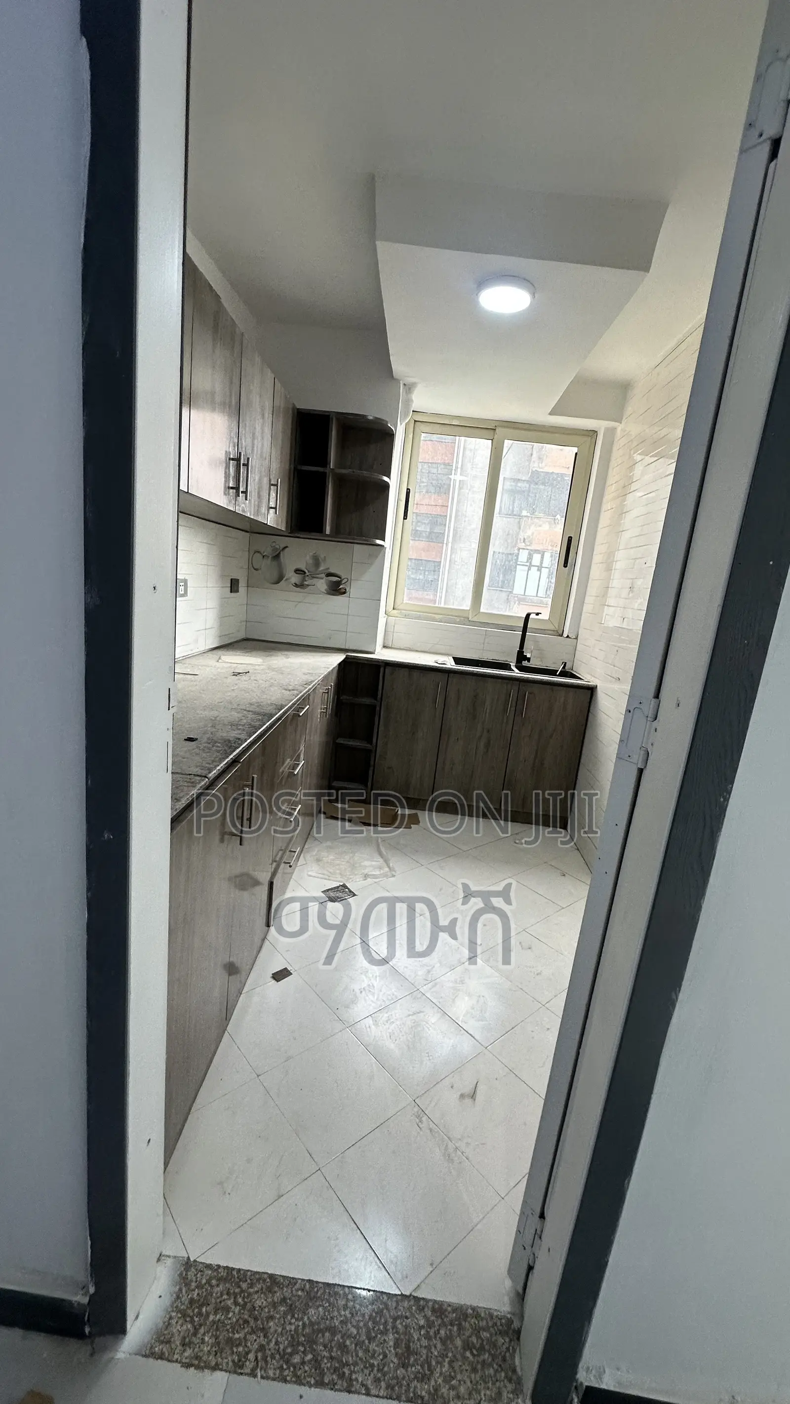 Furnished 2bdrm Condo in አያት, Bole for sale