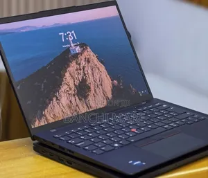 New Laptop Lenovo ThinkPad X1 Carbon Gen11 16GB Intel Core i7 SSD 512GB