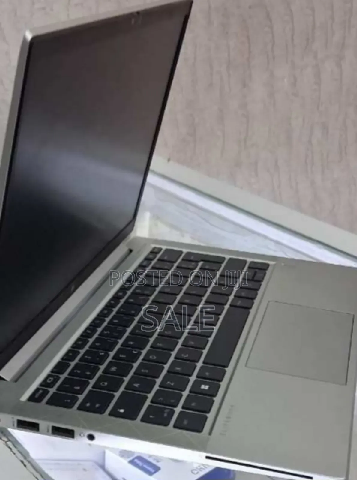 New Laptop HP EliteBook 830 G8 16GB AMD Ryzen 5 SSD 512GB