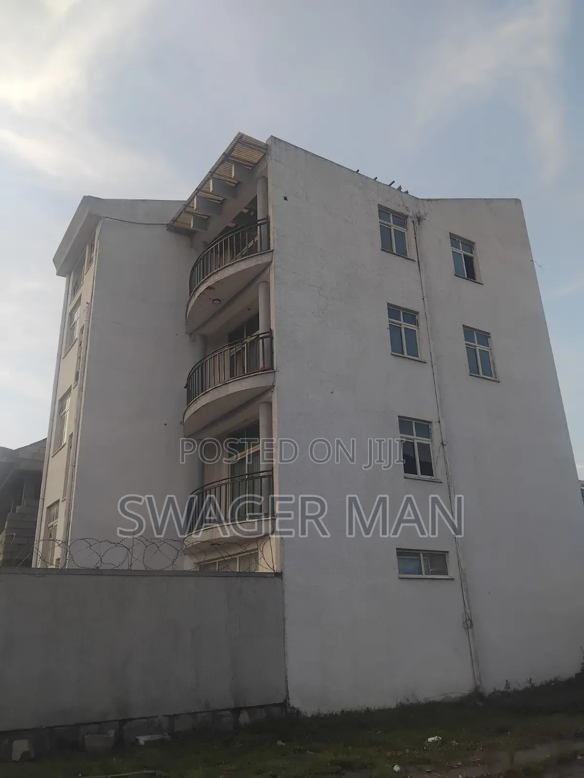 Furnished 8bdrm Townhouse/Terrace in Tafo Abune Kiros, Yeka for sale