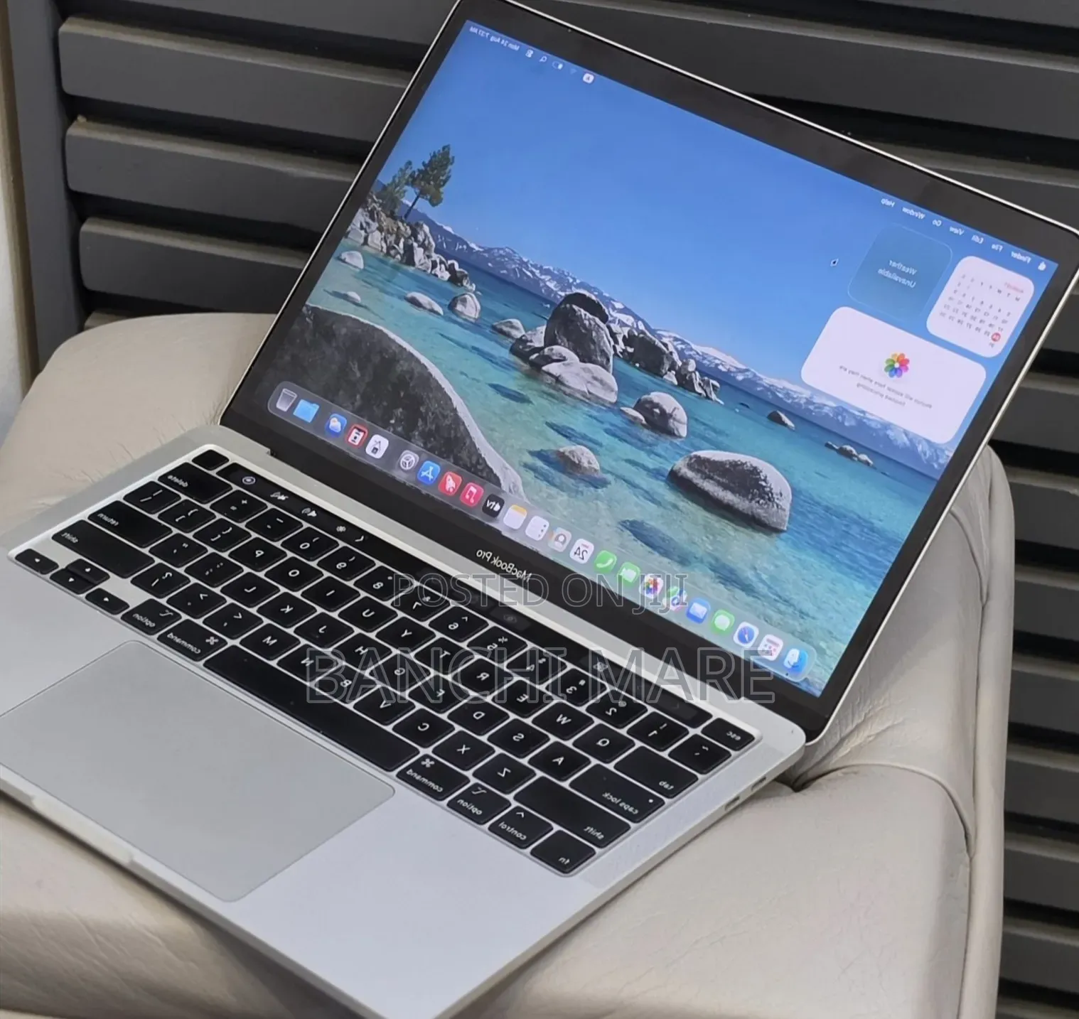 New Laptop Apple MacBook Pro 2020 32GB Intel Core i7 SSD 512GB