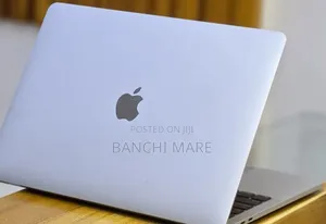 New Laptop Apple MacBook Pro 2020 32GB Intel Core i7 SSD 512GB