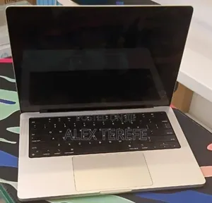 New Laptop Apple MacBook Pro 2021 M1 16GB Apple M1 SSD 512GB