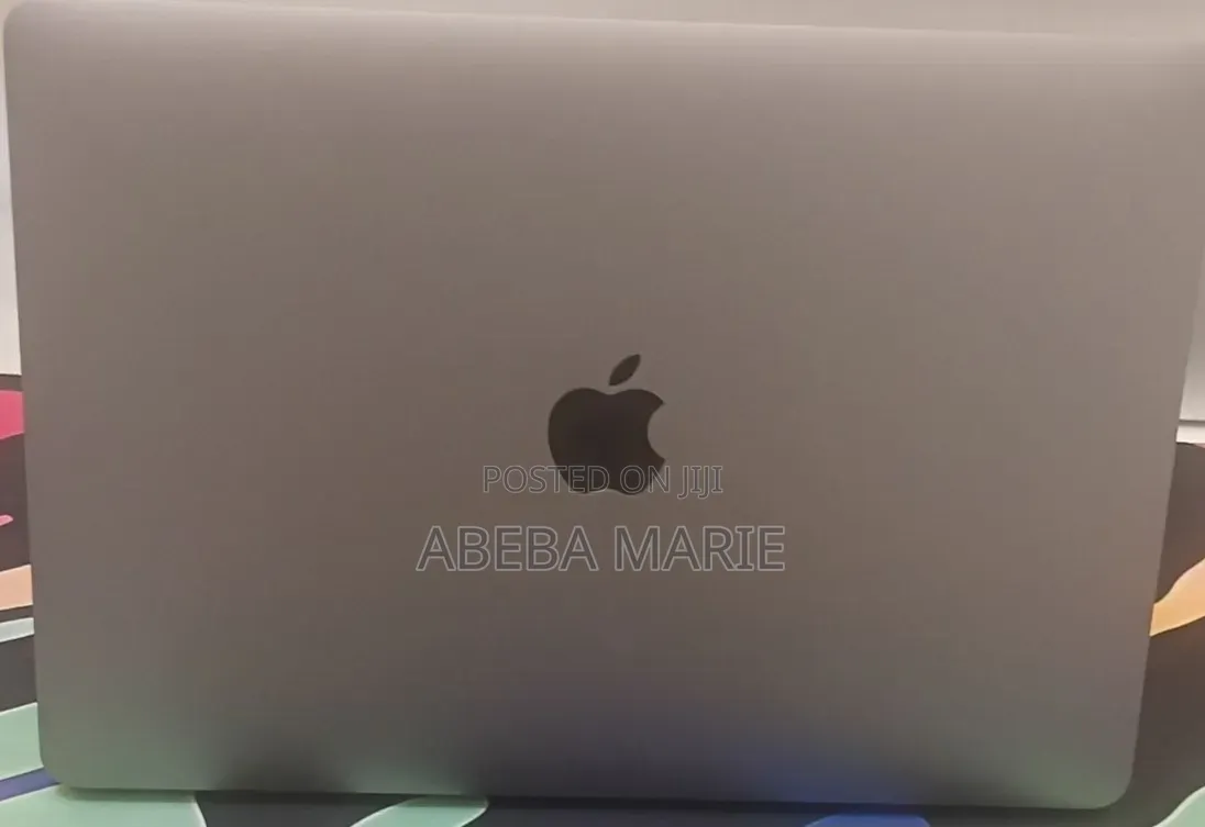 New Laptop Apple MacBook Pro 2020 M1 8GB Apple M1 SSD 256GB