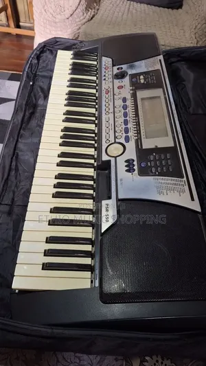 Yamaha PSR-550 Is a 61-Key Touch-Sensitive Keyboard