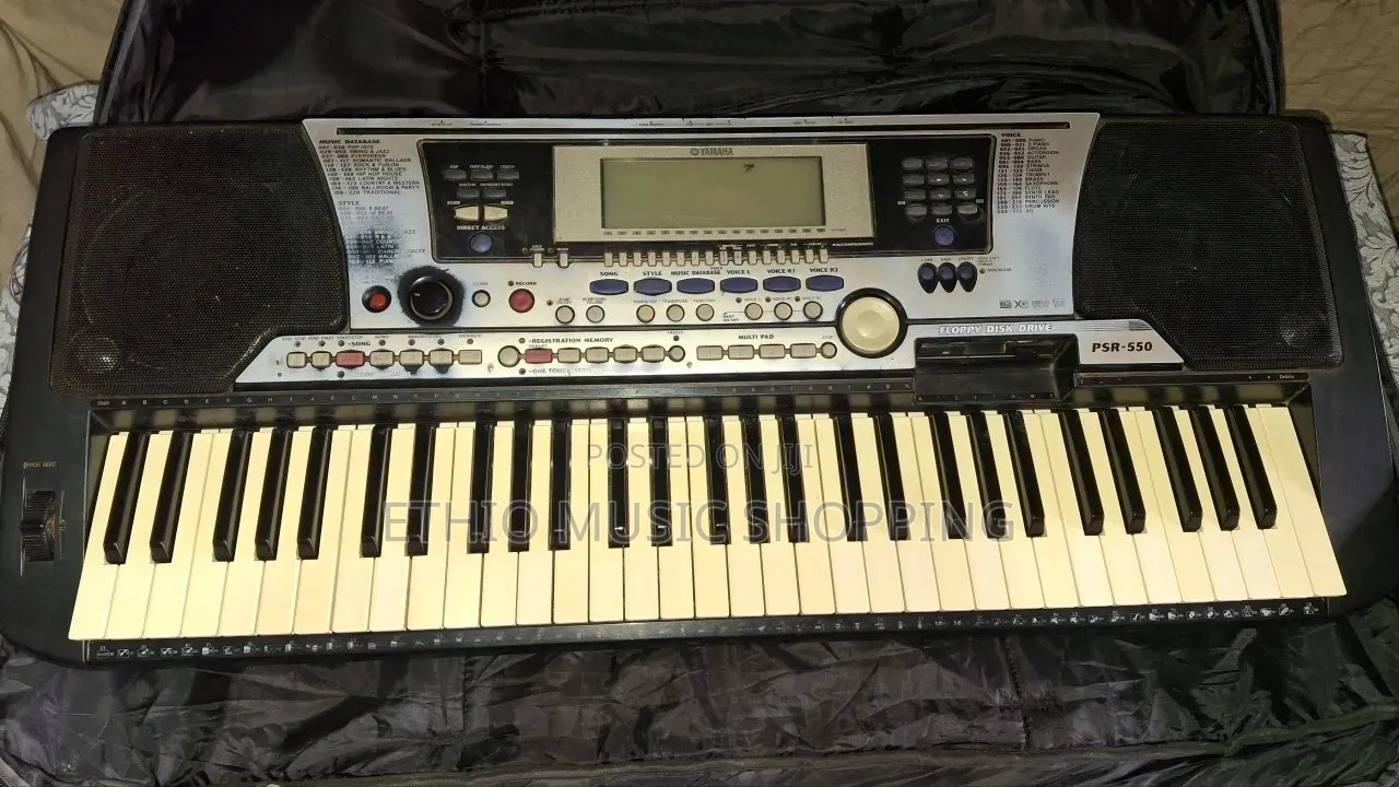 Yamaha PSR-550 Is a 61-Key Touch-Sensitive Keyboard