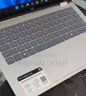 New Laptop HP OmniBook 5 Flip 16GB Intel Core 7 SSD 1T