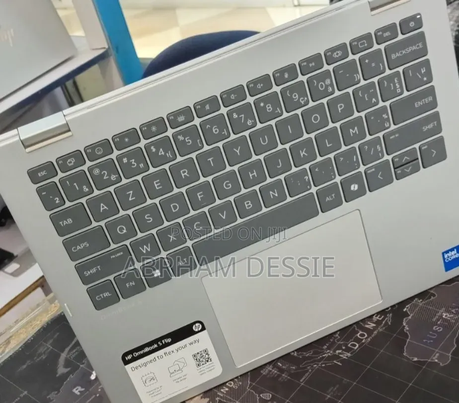 New Laptop HP OmniBook 5 Flip 16GB Intel Core 7 SSD 1T