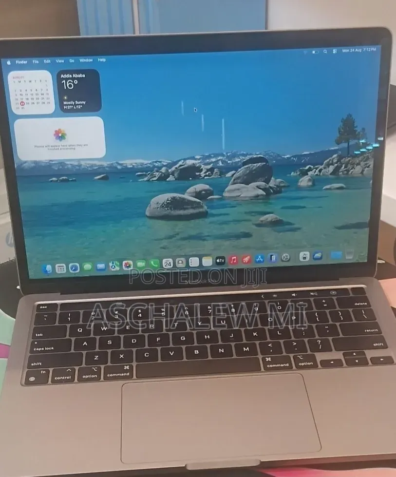 New Laptop Apple MacBook Pro 2020 8GB Apple M1 SSD 256GB