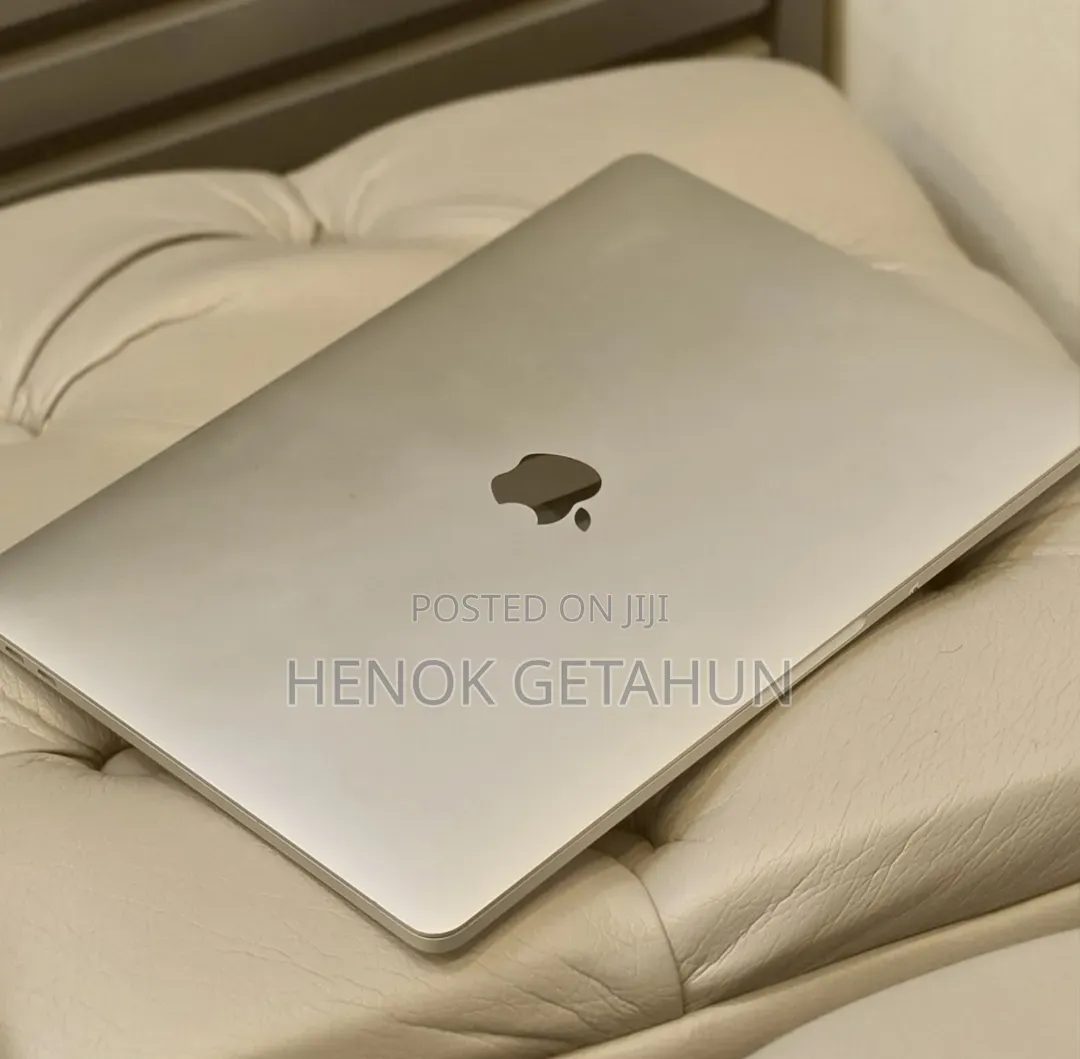 New Laptop Apple MacBook Pro 2020 32GB Intel Core i7 SSD 512GB