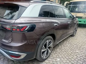 Volkswagen ID.6 2022