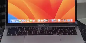 New Laptop Apple MacBook Pro 2017 16GB Intel Core i5 SSD 512GB