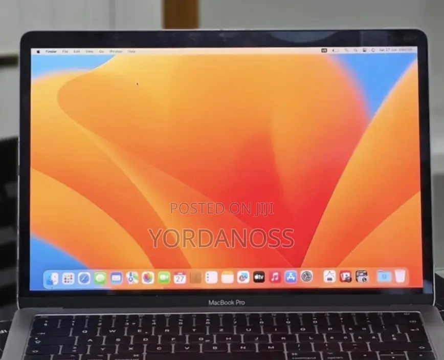 New Laptop Apple MacBook Pro 2017 16GB Intel Core i5 SSD 512GB