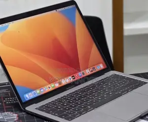 New Laptop Apple MacBook Pro 2017 16GB Intel Core i5 SSD 512GB