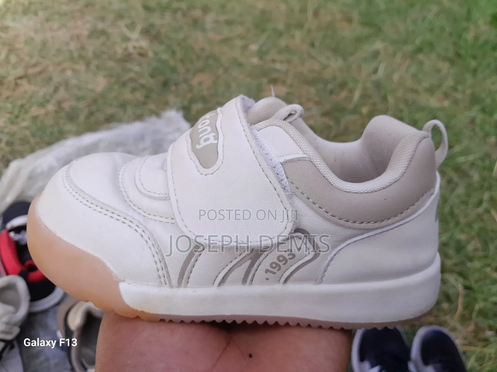 Kids Shoes (የልጆች ጫማ)