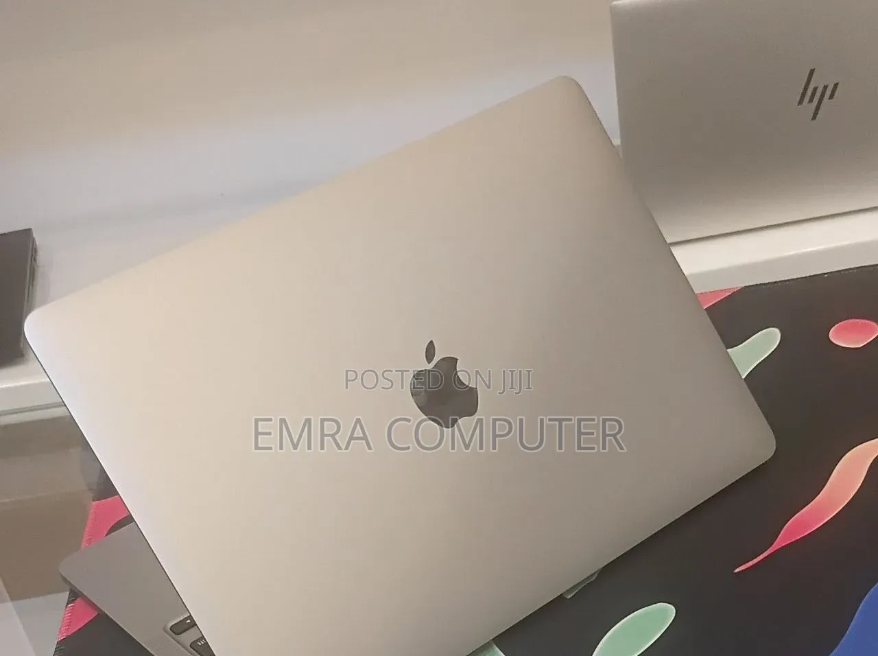 New Laptop Apple MacBook Pro 2020 M1 8GB Apple M1 Pro SSD 256GB