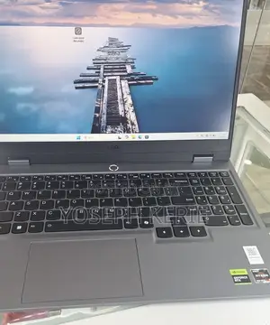 New Laptop Lenovo LOQ 15IRH8 16GB AMD Ryzen 5 SSD 512GB