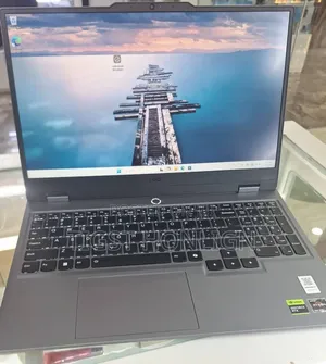 New Laptop Lenovo LOQ 15IRH8 16GB AMD Ryzen 5 SSD 512GB