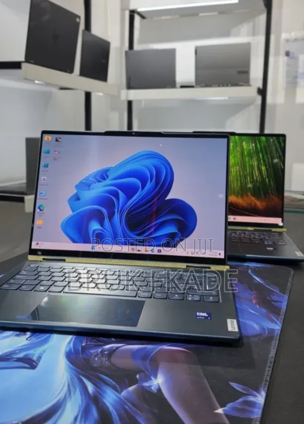 New Laptop Lenovo ThinkPad Yoga 16GB Intel Core Ultra 7 SSD 512GB